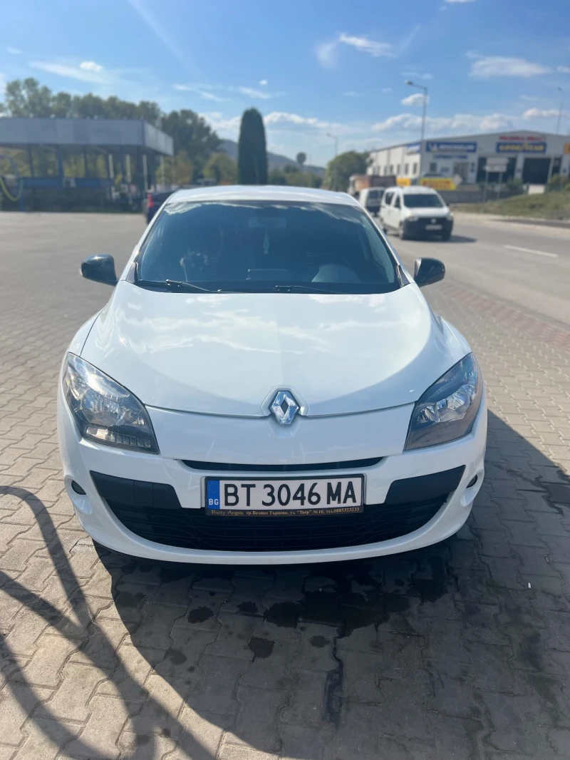 Renault Megane 3, снимка 1 - Автомобили и джипове - 47343024