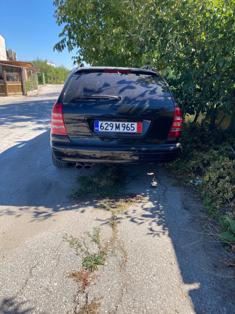 Mercedes-Benz C 180, снимка 4 - Автомобили и джипове - 47463532