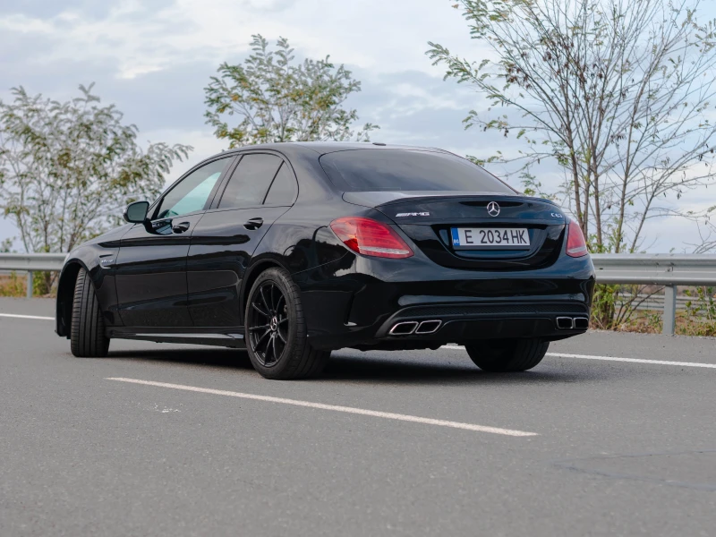 Mercedes-Benz C 63 AMG V8, снимка 10 - Автомобили и джипове - 48737500