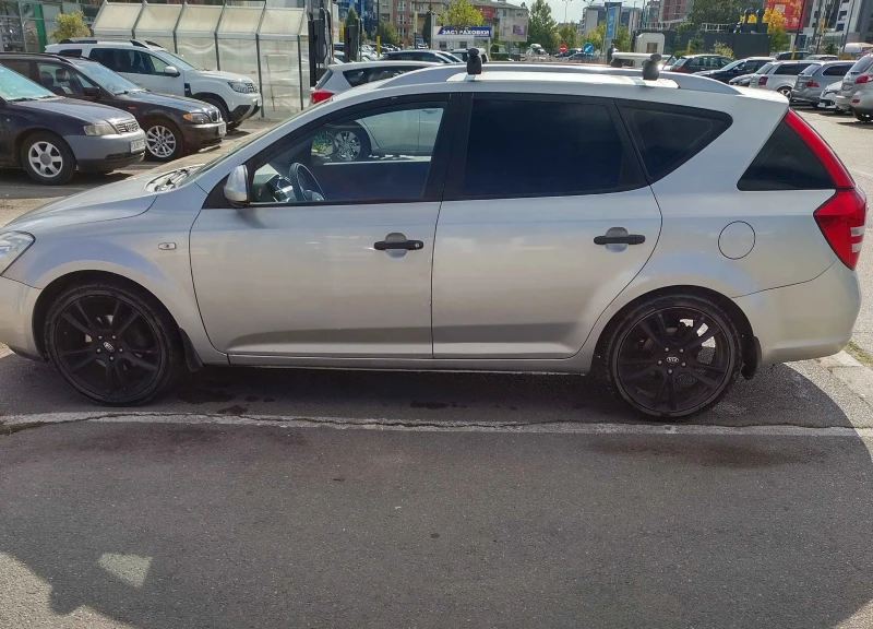 Kia Ceed, снимка 3 - Автомобили и джипове - 49241788