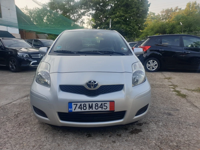 Toyota Yaris 1.3 VVT-i  Газ/Бензин, снимка 3 - Автомобили и джипове - 51223013
