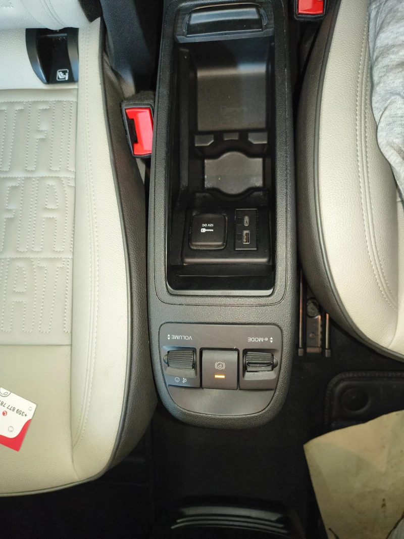 Fiat 500e La prima термопомпа Швейцария, снимка 14 - Автомобили и джипове - 52255673