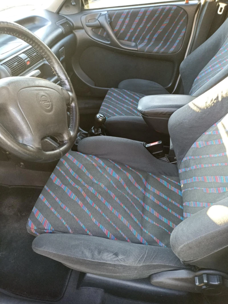 Opel Astra Sport, снимка 5 - Автомобили и джипове - 52637176