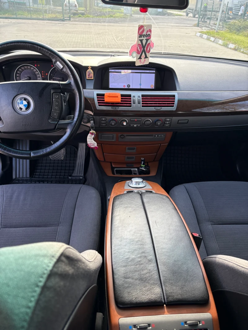 BMW 730, снимка 8 - Автомобили и джипове - 52639143
