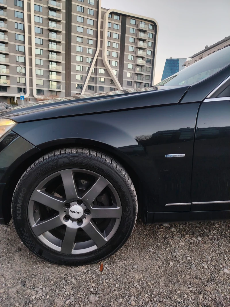 Mercedes-Benz C 220, снимка 4 - Автомобили и джипове - 52792457