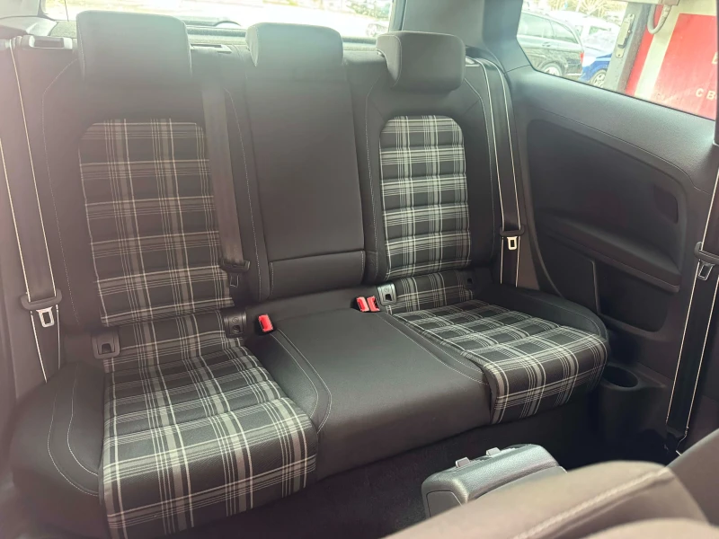 VW Golf GTD, снимка 16 - Автомобили и джипове - 53034388