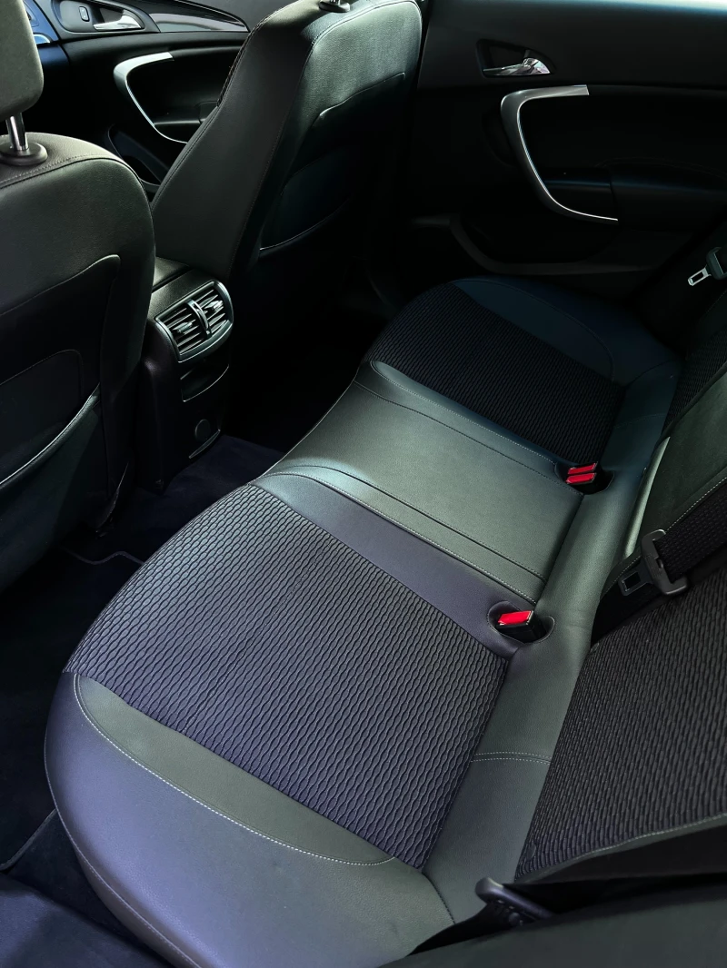 Opel Insignia OPC Line, снимка 12 - Автомобили и джипове - 53259795