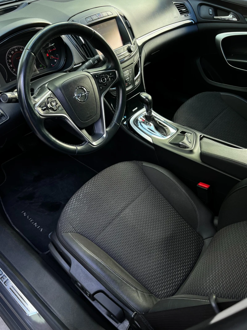 Opel Insignia OPC Line, снимка 10 - Автомобили и джипове - 53259795