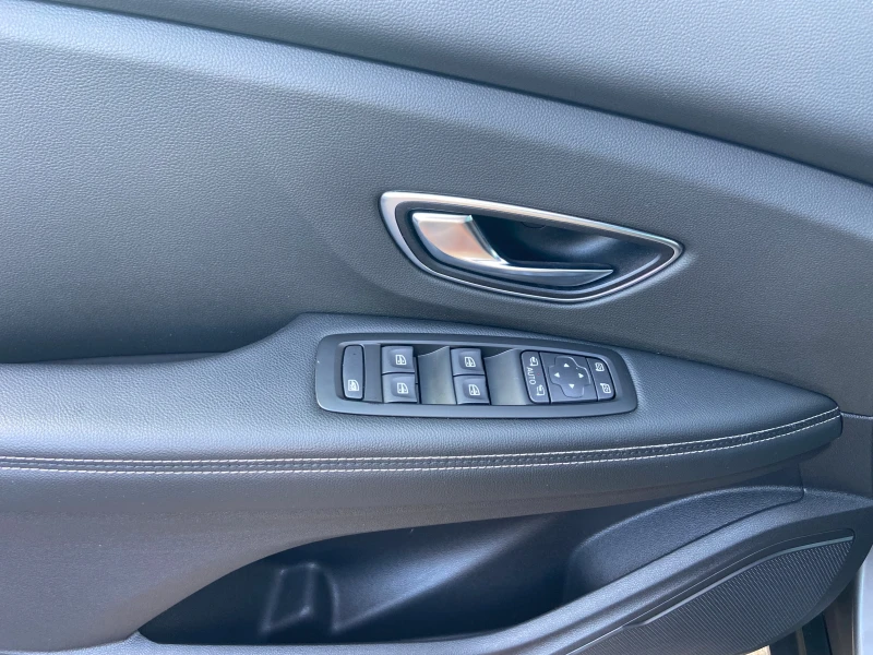 Renault Grand scenic Има видеоклип към обявата!, снимка 4 - Автомобили и джипове - 53521577