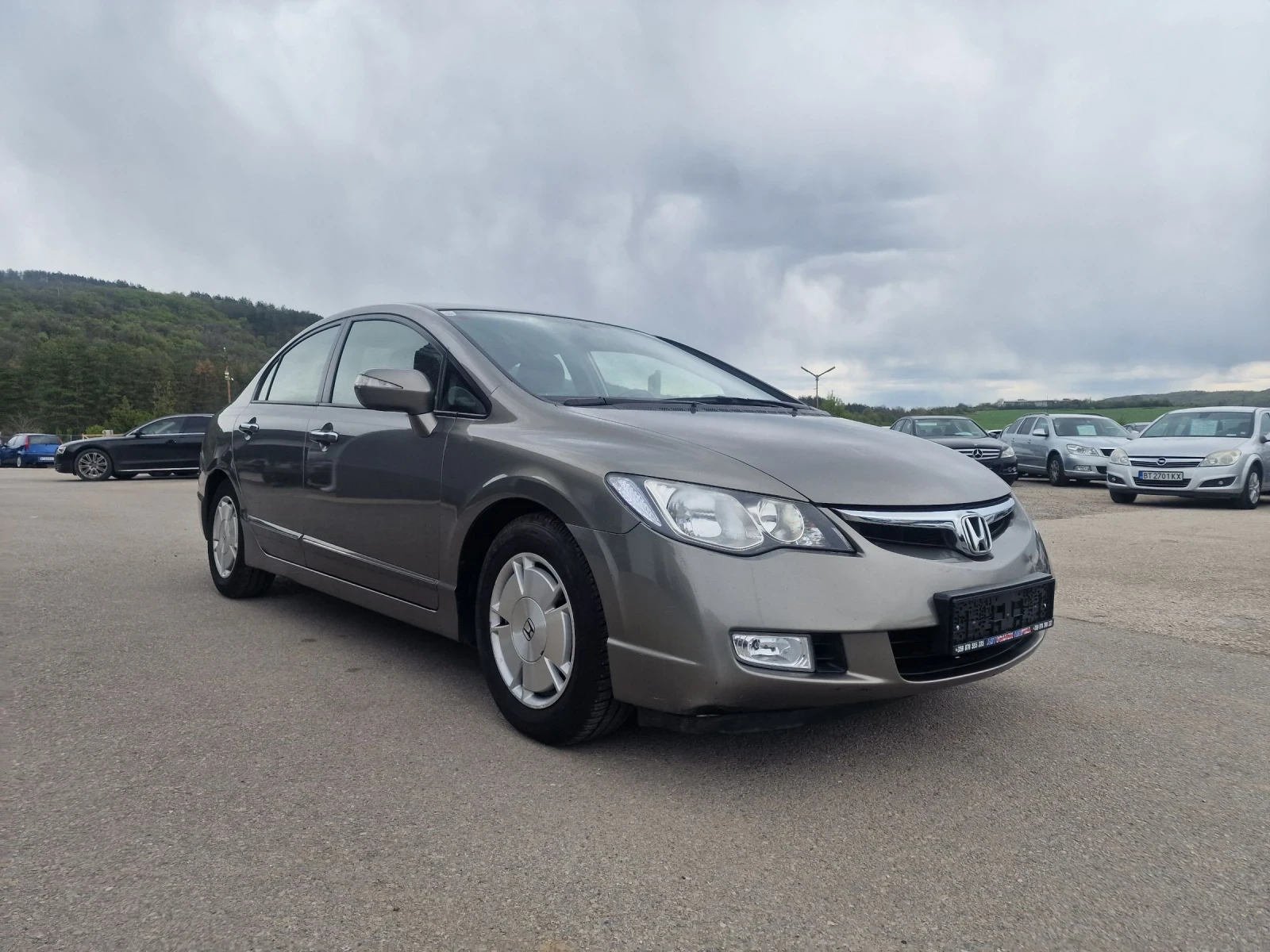 Honda Civic 1.33I CVT HYBRID - изображение 2