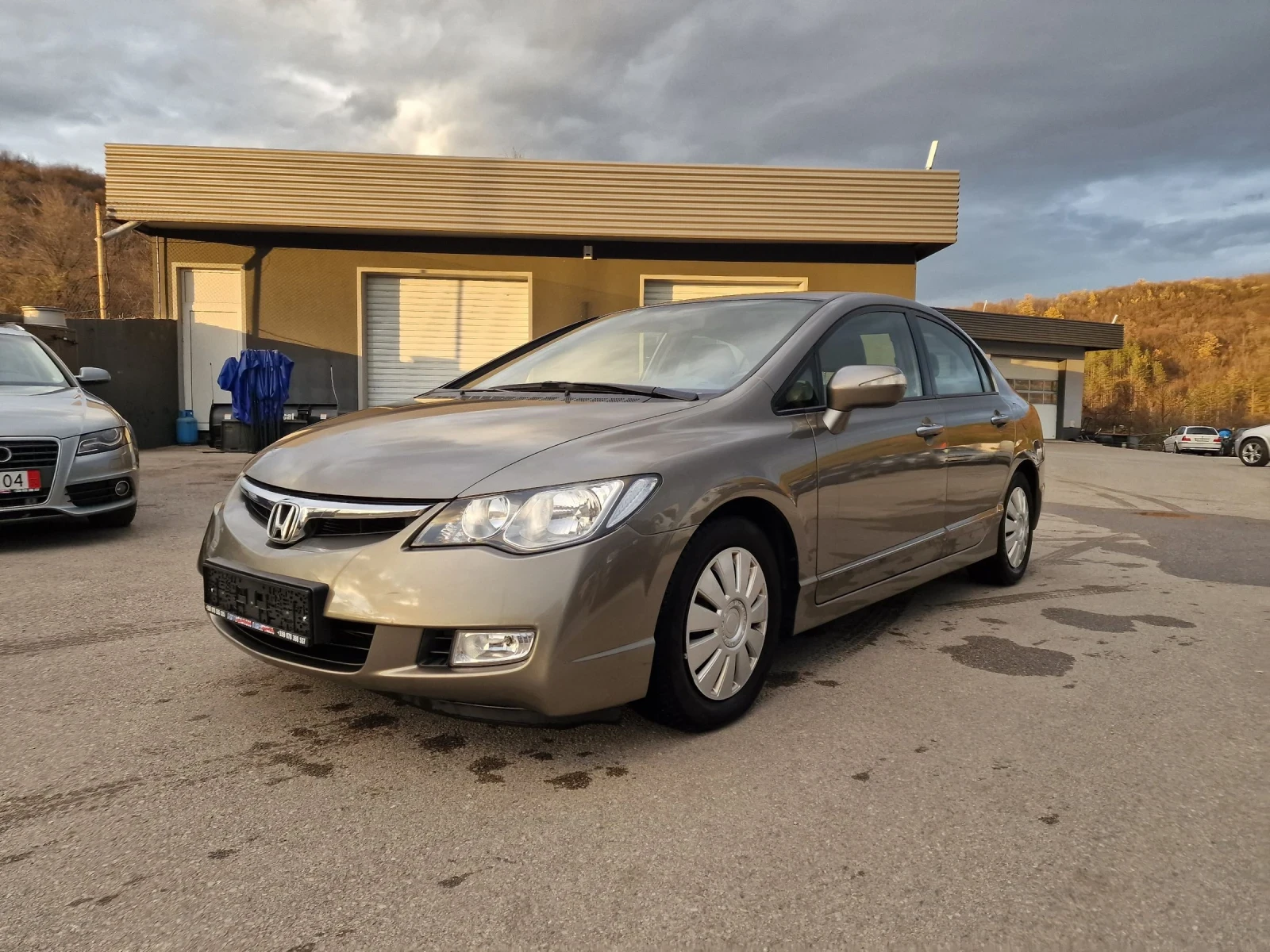 Honda Civic 1.33I CVT HYBRID  - изображение 3