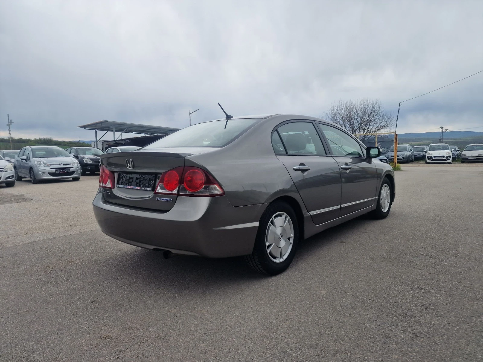 Honda Civic 1.33I CVT HYBRID - изображение 6
