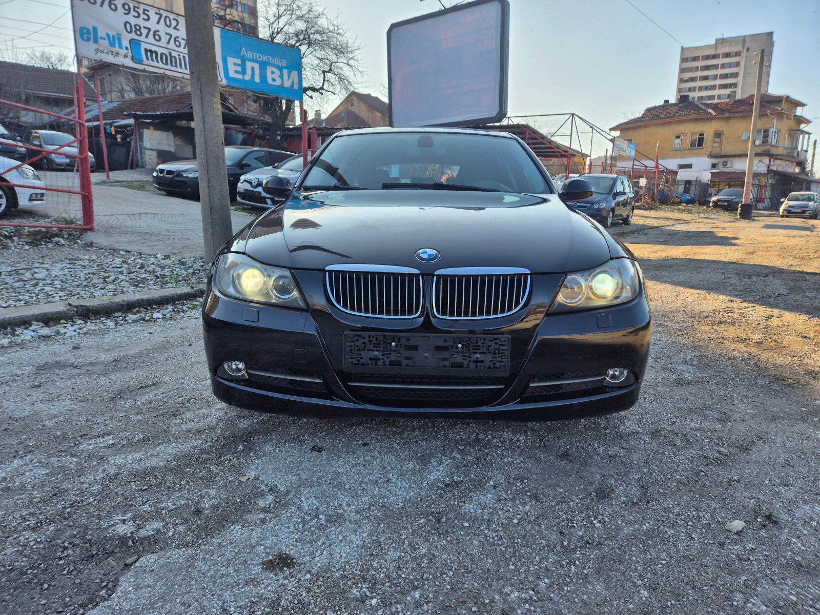 BMW 330 XD, NAVI, 231k.s - изображение 2