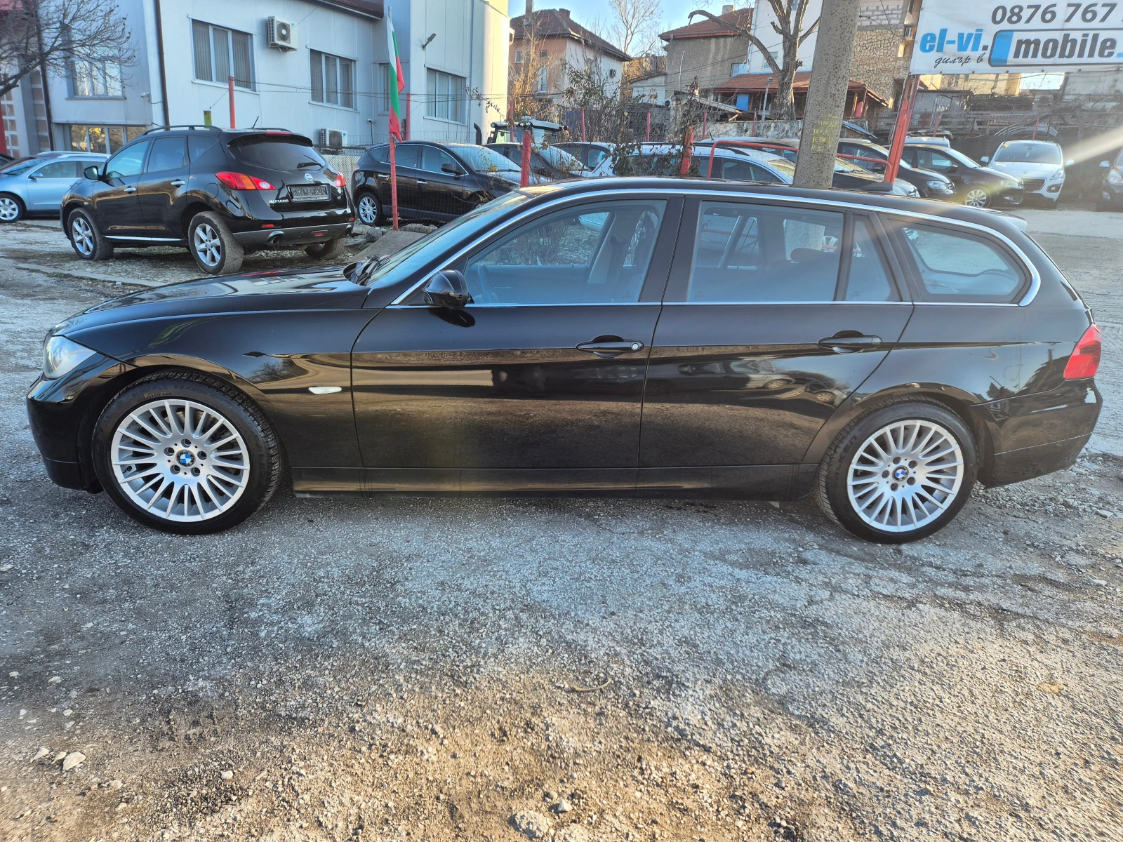 BMW 330 XD, NAVI, 231k.s - изображение 4