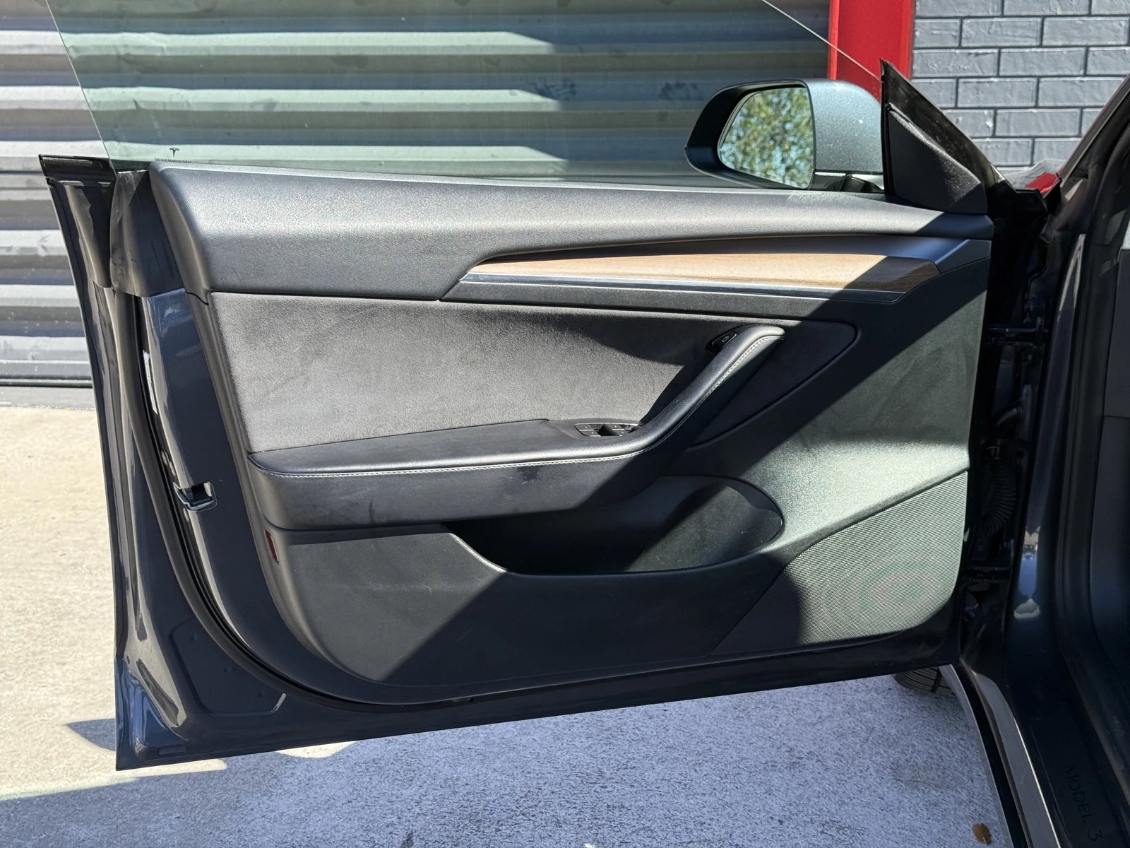 Tesla Model 3 * *   *  | Mobile.bg   9