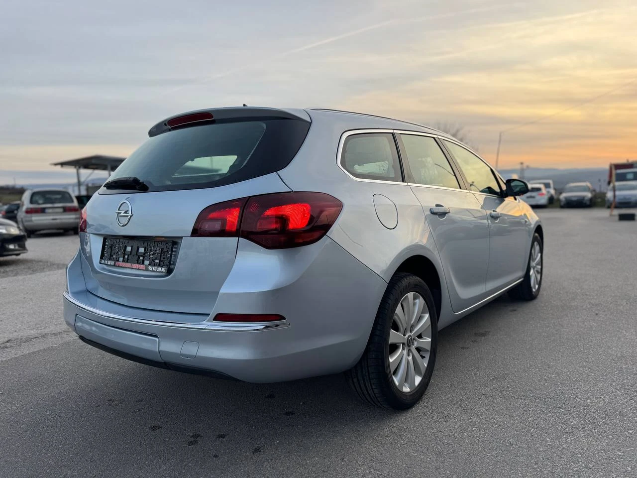 Opel Astra 1.6CDTI CAMERA - изображение 6