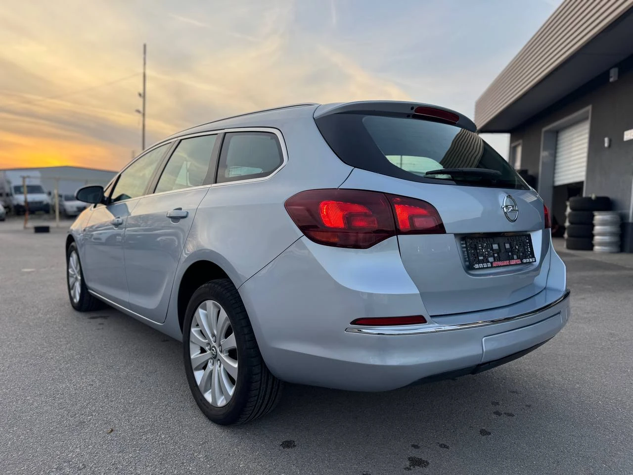 Opel Astra 1.6CDTI CAMERA - изображение 4