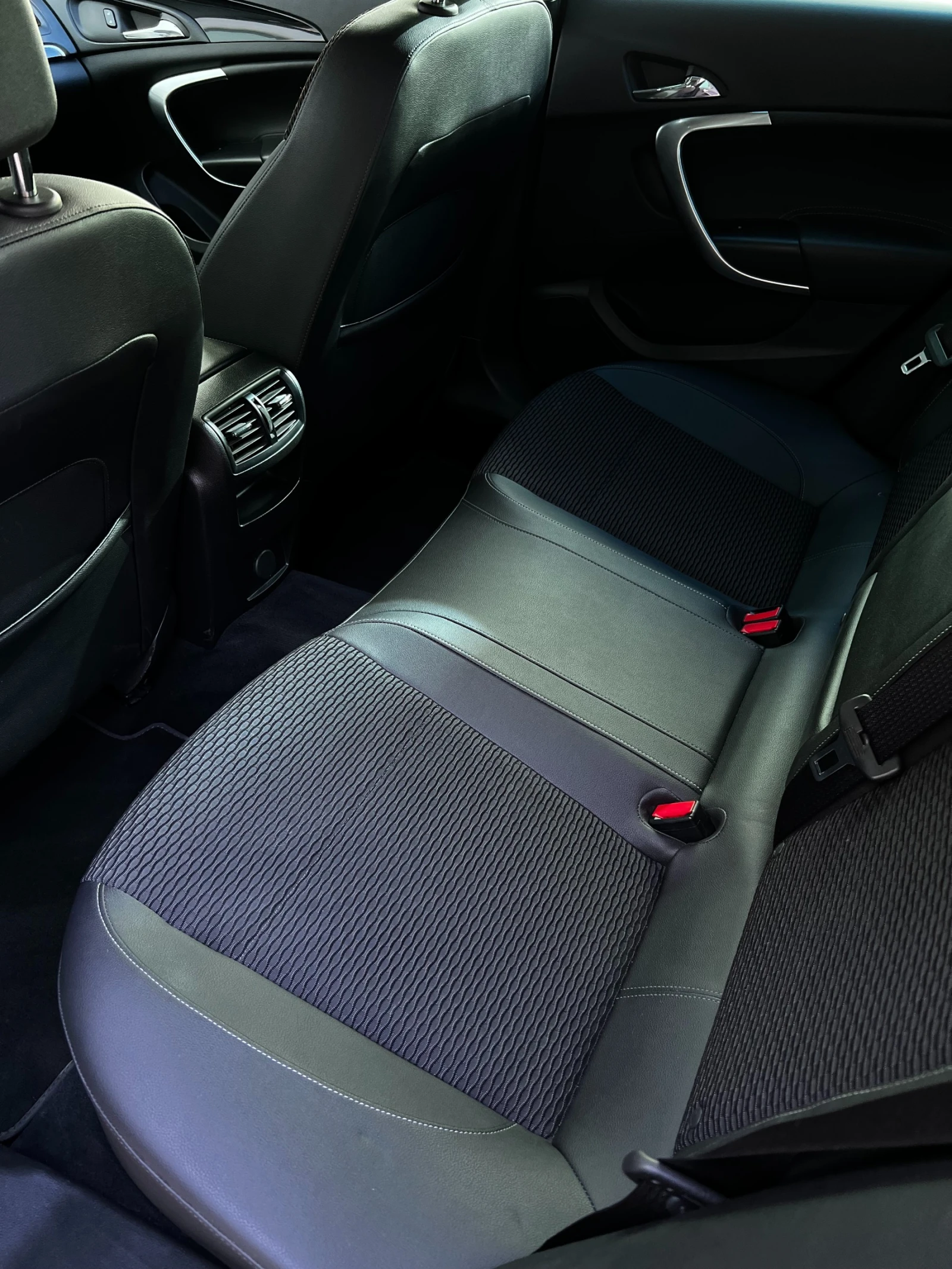 Opel Insignia OPC Line | Mobile.bg � ����������� 12