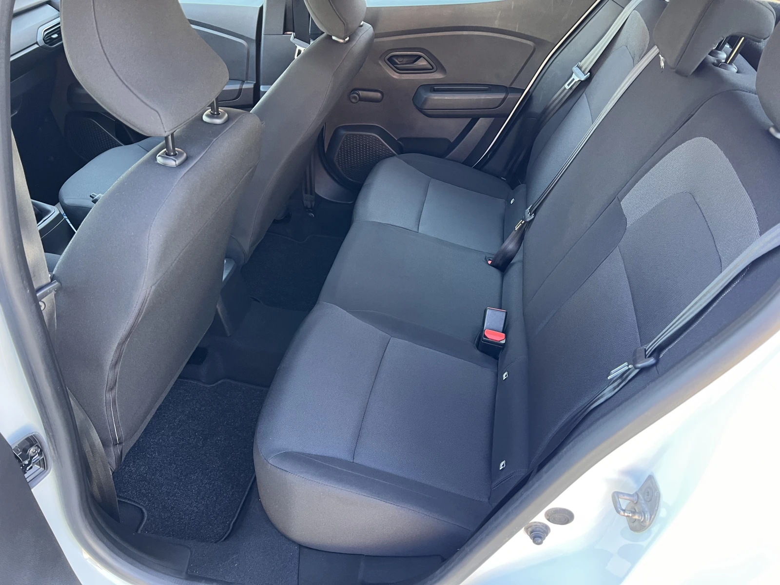 Dacia Sandero ESSENTIAL/1.0TCE/91K.C./5MT/LPG/�������� | Mobile.bg � ����������� 10