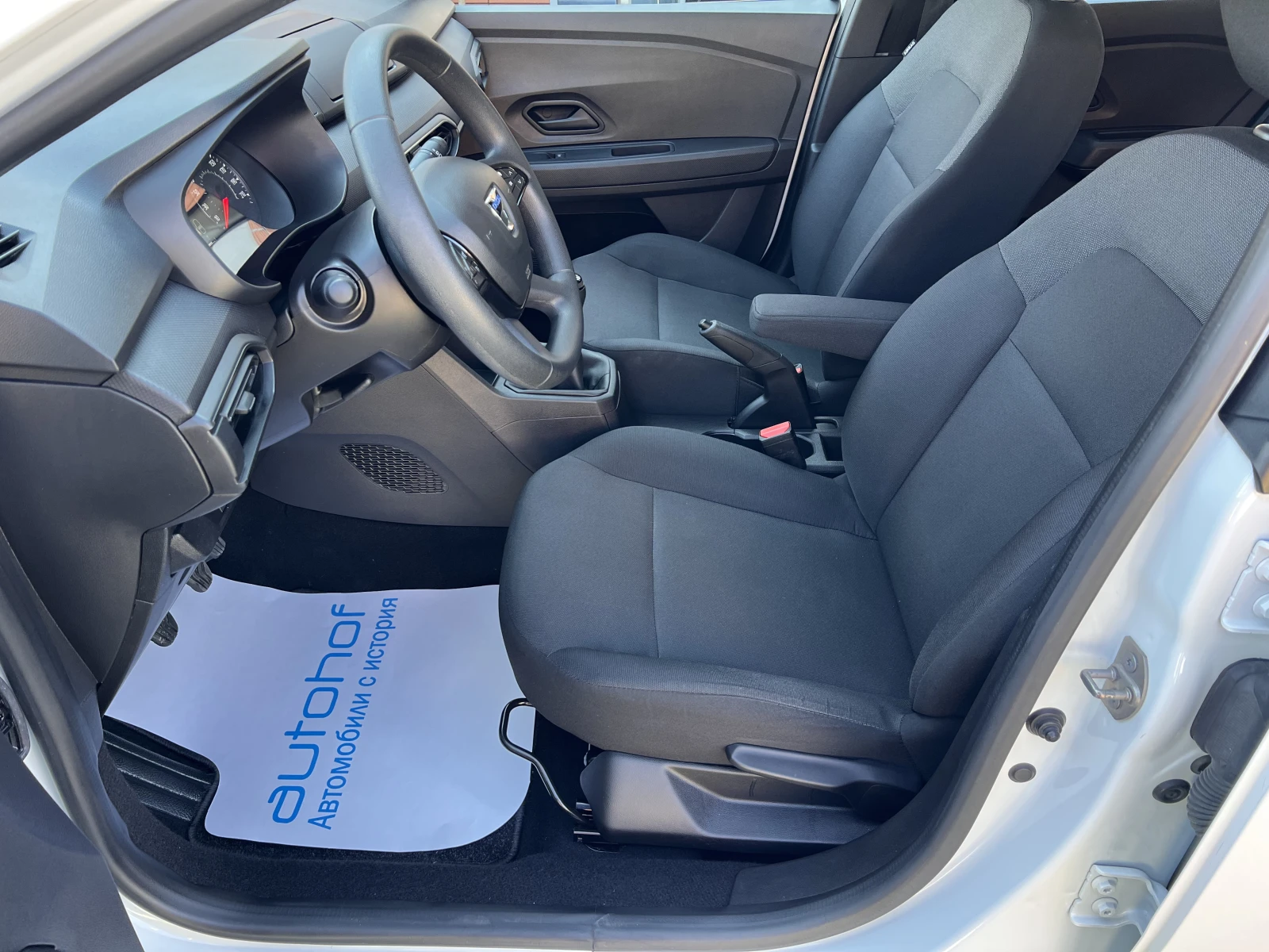 Dacia Sandero ESSENTIAL/1.0TCE/91K.C./5MT/LPG/�������� | Mobile.bg � ����������� 8