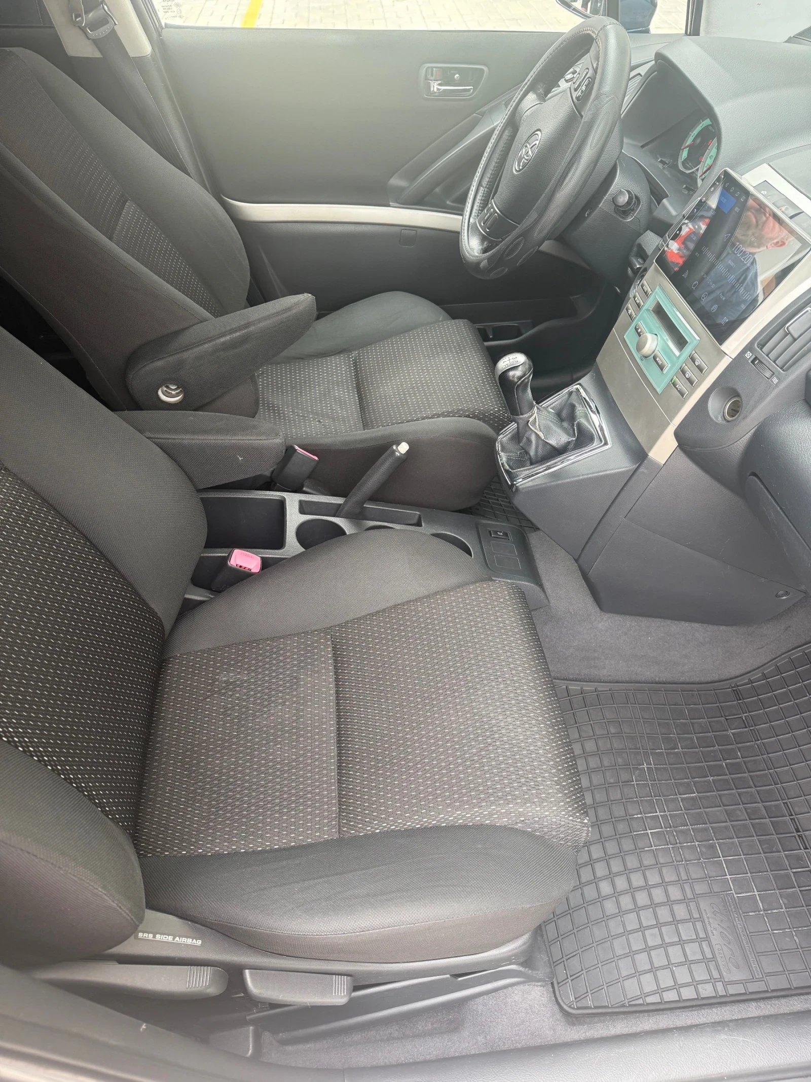 Toyota Corolla verso, снимка 12 - Автомобили и джипове - 53933268