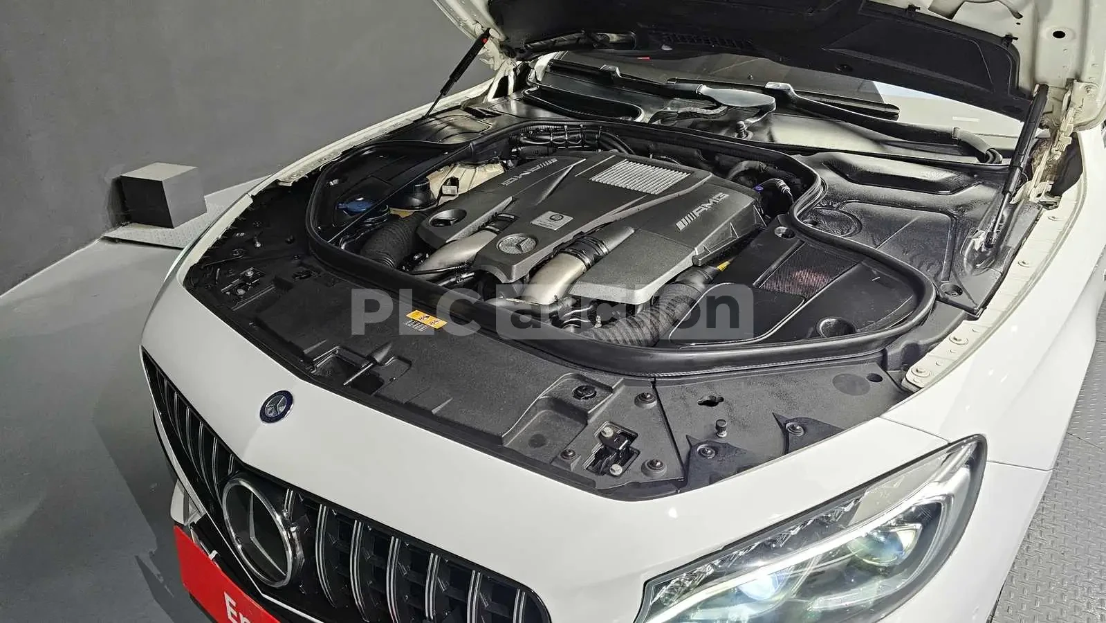 Mercedes-Benz S 63 AMG 2017* DESIGNO* AIRMATIC* PANO* FULL* КРАЙНА ЦЕНА, снимка 5 - Автомобили и джипове - 53946750