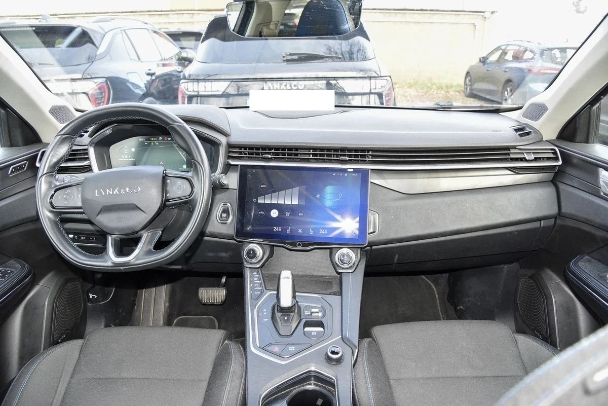 LynkCo 01 1.5 PHEV, снимка 5 - Автомобили и джипове - 54260017