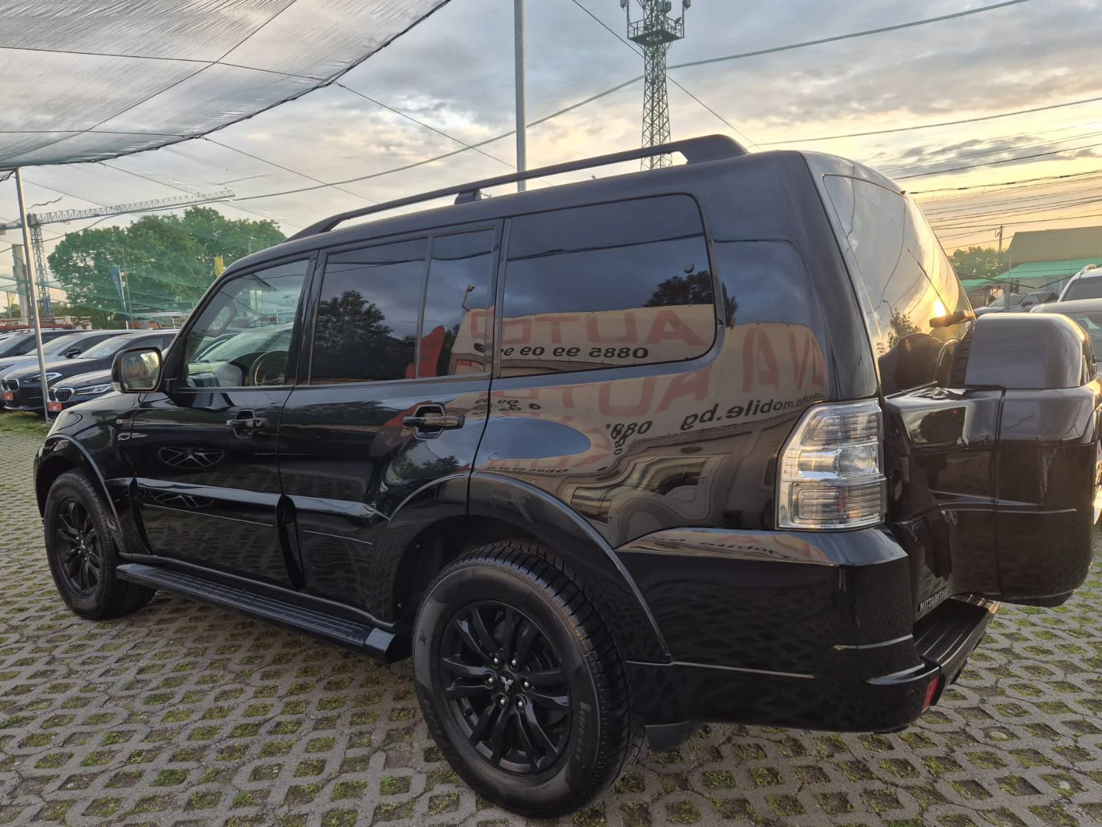 Mitsubishi Pajero 3.2D-7 МЕСТА-2018г-100 ANNIVERSARY, снимка 2 - Автомобили и джипове - 54560053