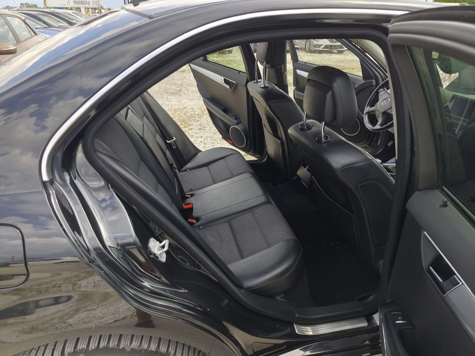 Mercedes-Benz C 220 OM646, AVANTGARDE, снимка 8 - Автомобили и джипове - 54930396