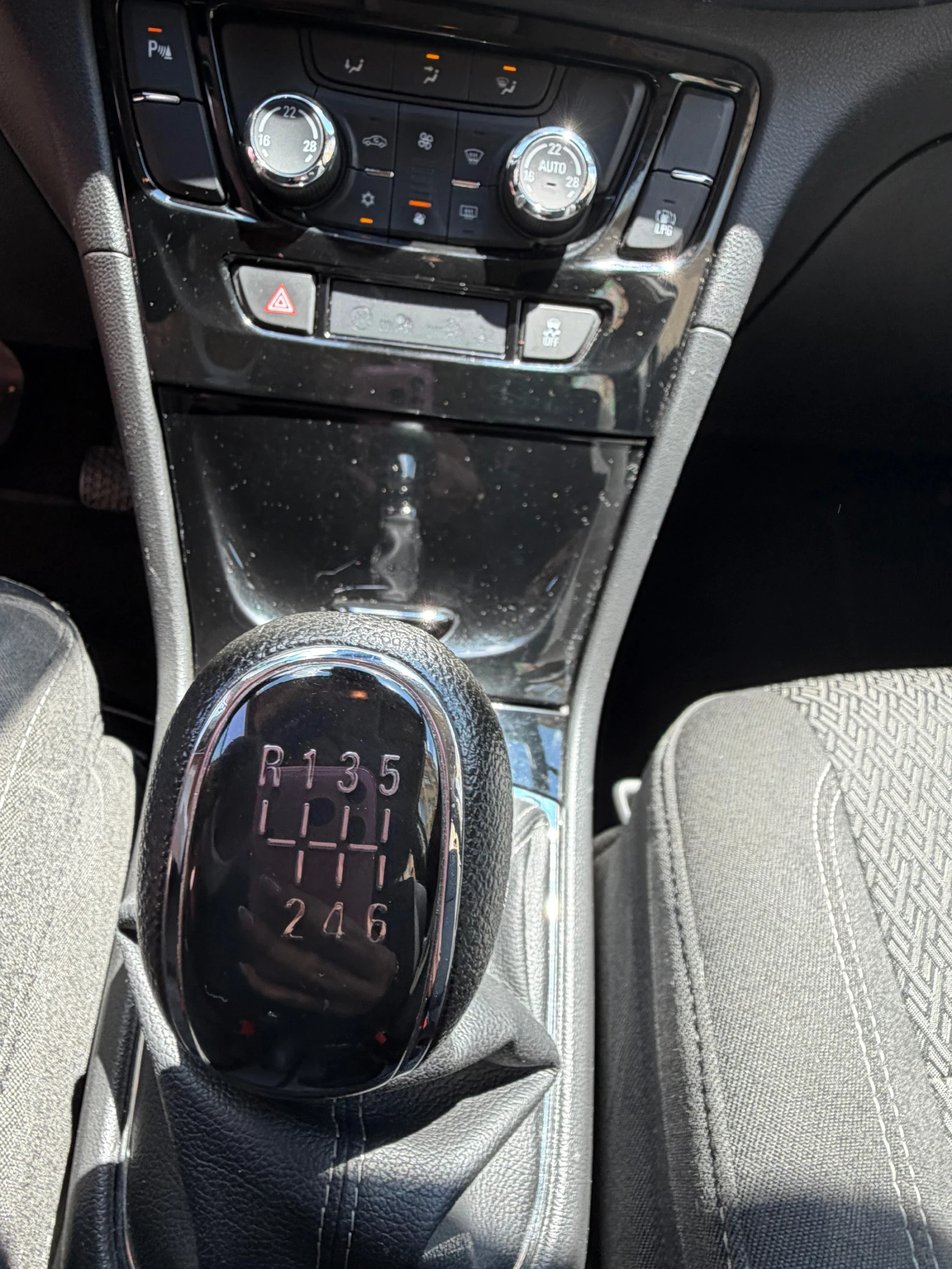 Opel Mokka X, снимка 13 - Автомобили и джипове - 54974826