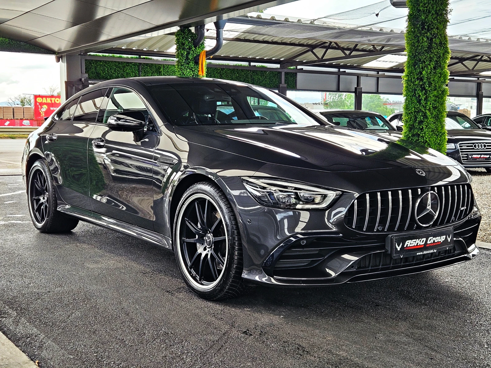 Mercedes-Benz AMG GT 53/4MAT/DISTR/PANO/HUD/МАСАЖ/ОБДУХ/BURMESTER/LIZIN, снимка 3 - Автомобили и джипове - 55326333