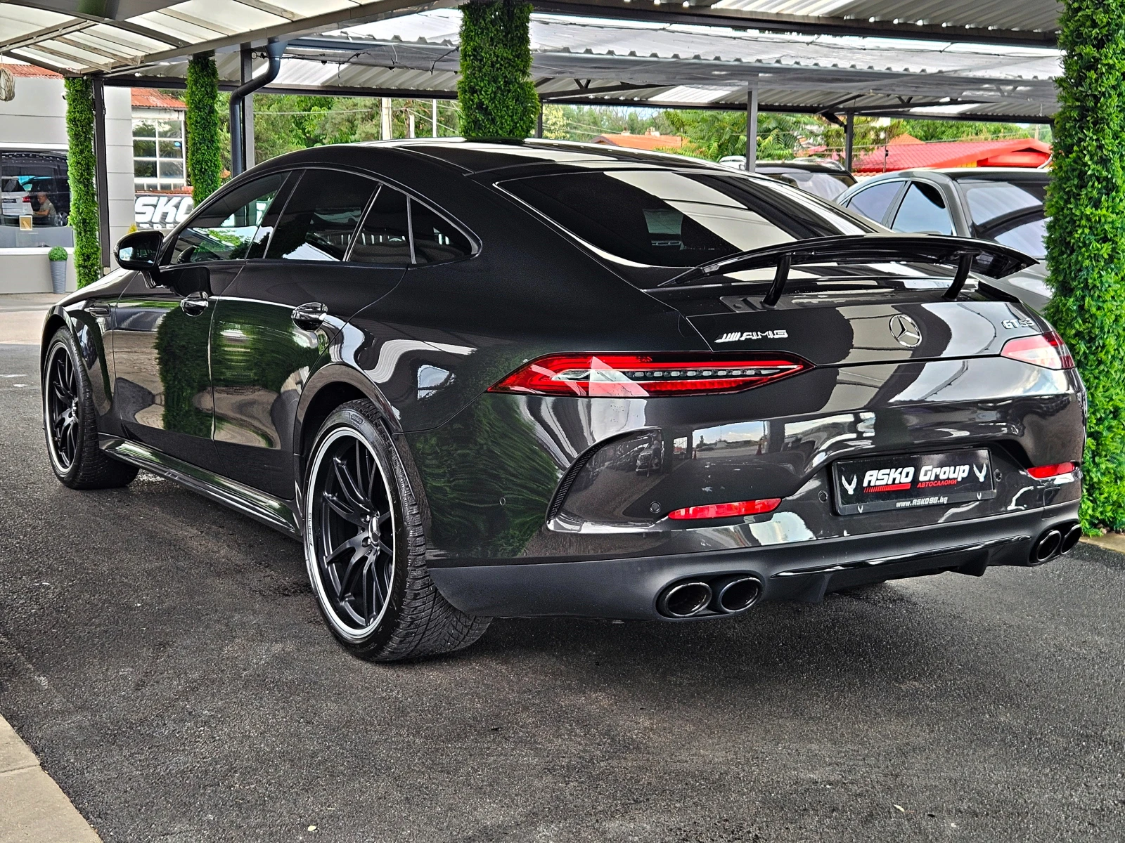 Mercedes-Benz AMG GT 53/4MAT/DISTR/PANO/HUD/МАСАЖ/ОБДУХ/BURMESTER/LIZIN, снимка 6 - Автомобили и джипове - 55326333
