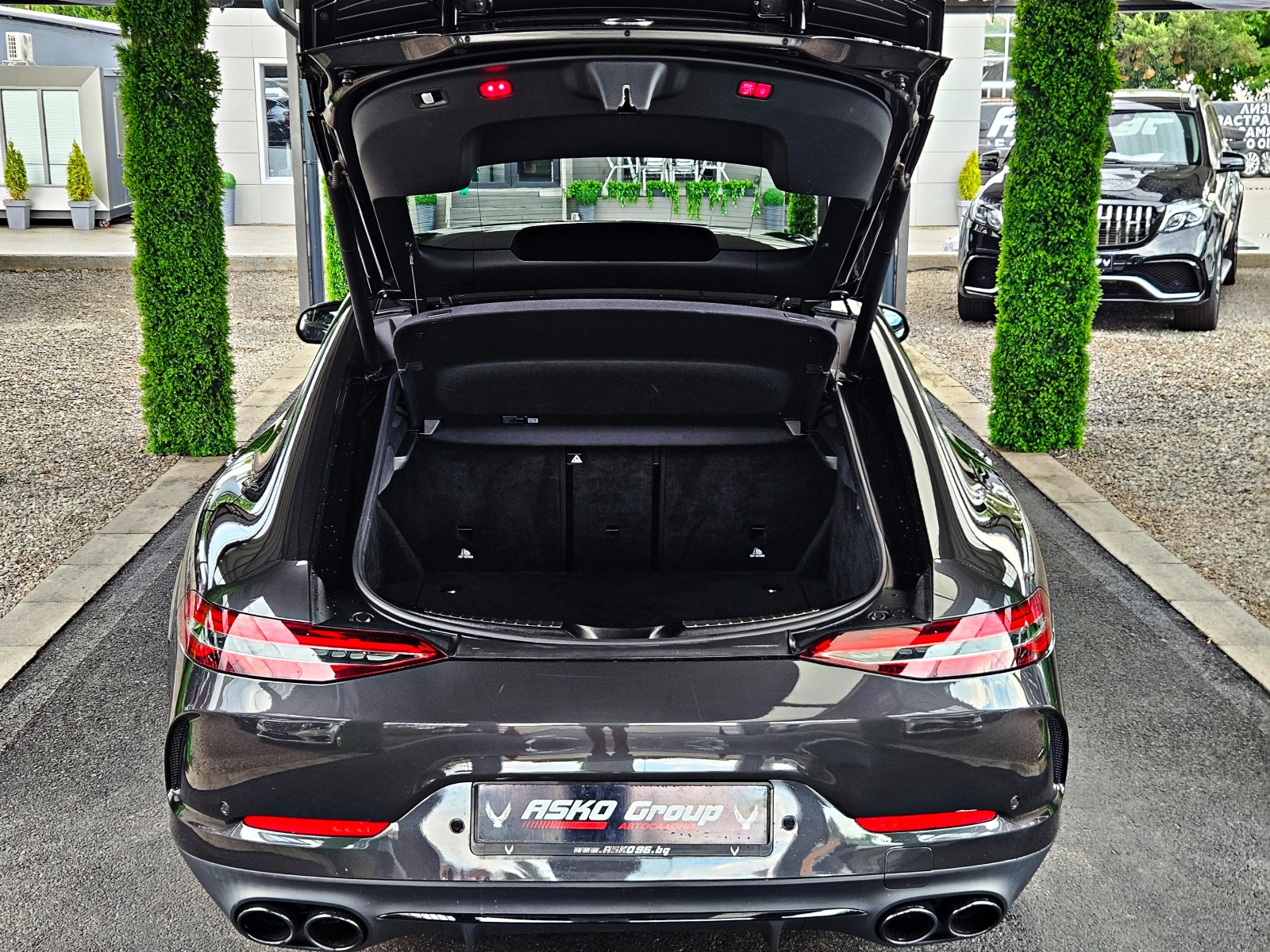 Mercedes-Benz AMG GT 53/4MAT/DISTR/PANO/HUD/МАСАЖ/ОБДУХ/BURMESTER/LIZIN, снимка 7 - Автомобили и джипове - 55326333