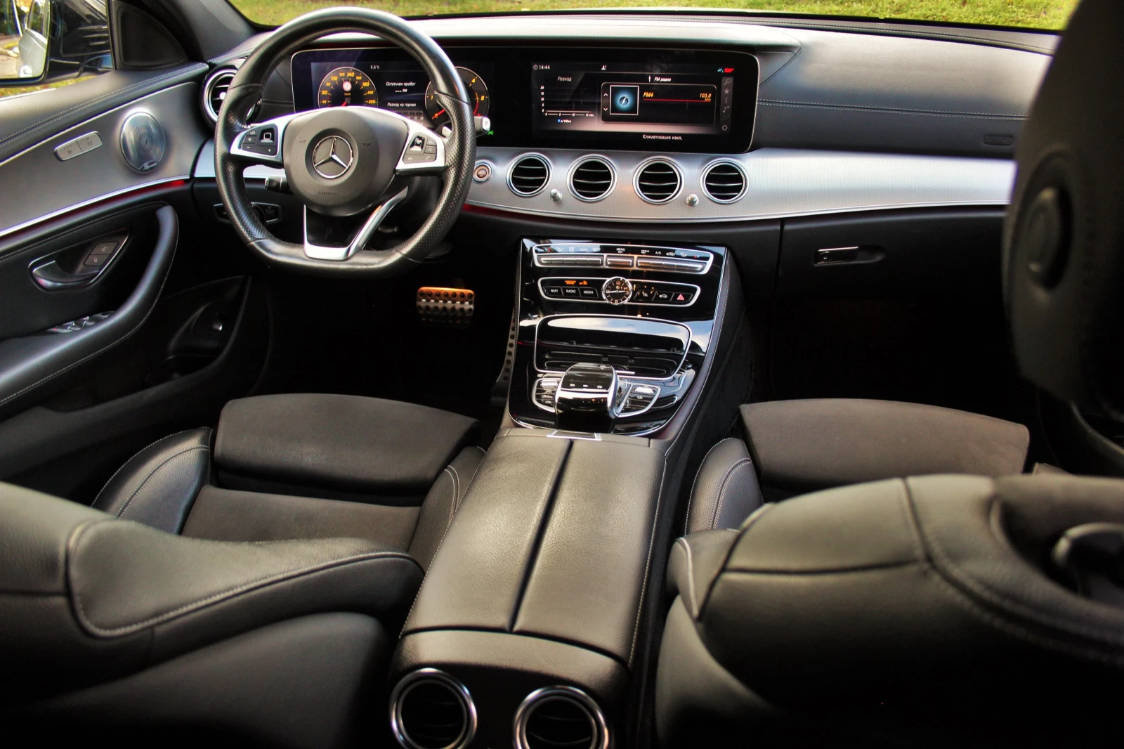 Mercedes-Benz E 220 AMG, снимка 10 - Автомобили и джипове - 55988553