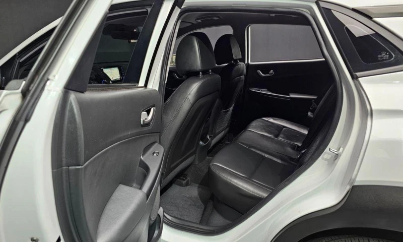 Hyundai Kona Gasoline 1.6 Turbo 2WD Smart, снимка 12 - Автомобили и джипове - 52112754