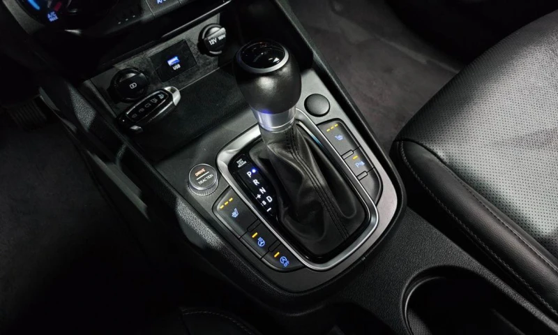 Hyundai Kona Gasoline 1.6 Turbo 2WD Smart, снимка 9 - Автомобили и джипове - 52112754