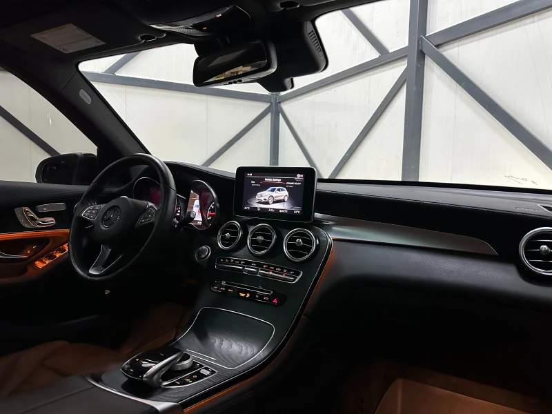 Mercedes-Benz GLC 43 AMG * AMG* DISTR* BURMESTER* 360* ПОДГРЕВ* , снимка 9 - Автомобили и джипове - 52864692