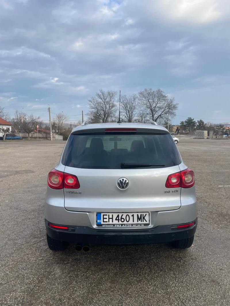 VW Tiguan 2.0TDI 4Motion, снимка 4 - Автомобили и джипове - 52966039