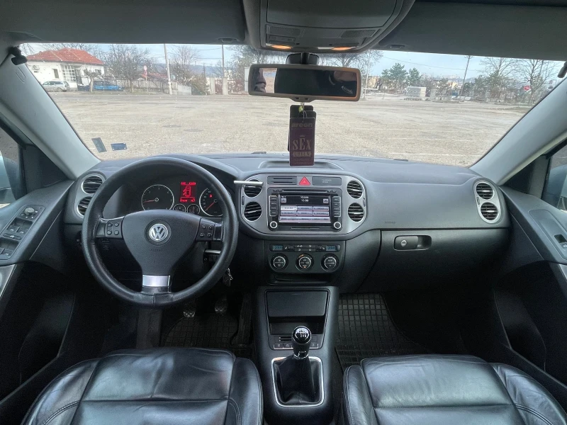 VW Tiguan 2.0TDI 4Motion, снимка 12 - Автомобили и джипове - 52966039
