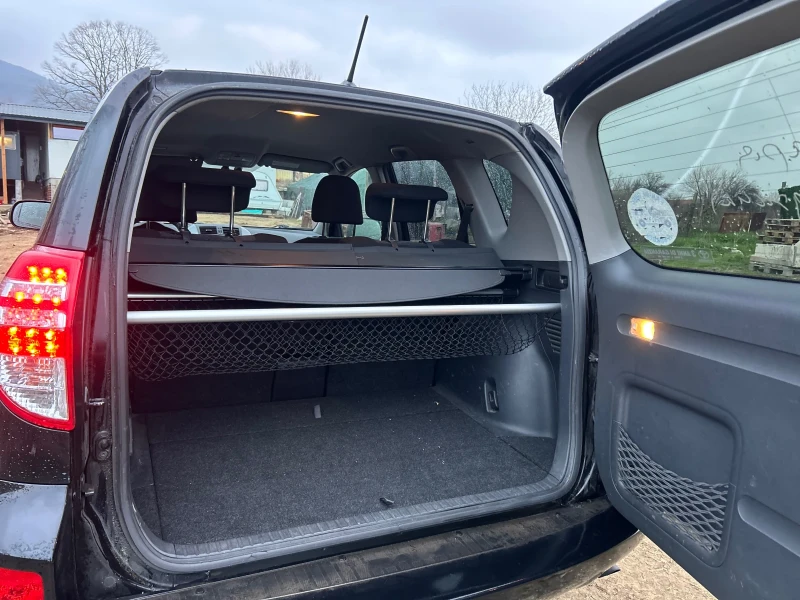 Toyota Rav4  * Сервизна история * , снимка 7 - Автомобили и джипове - 53134700