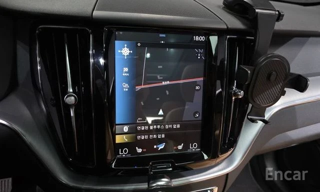 Volvo XC60 D5 Momentum | ПАНОРАМА | ЗАДНА КАМЕРА | , снимка 14 - Автомобили и джипове - 54866177