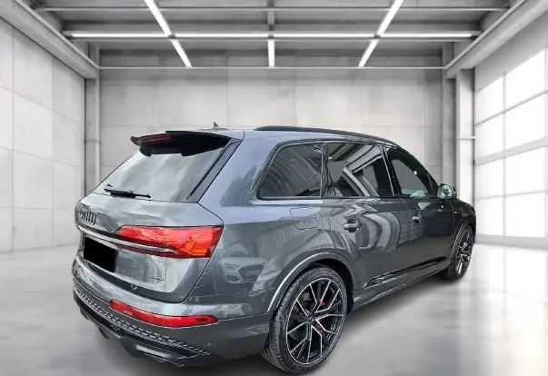 Audi Q7 50 TDI Quattro = NEW = S-line 7 Seats Гаранция, снимка 3 - Автомобили и джипове - 55477584