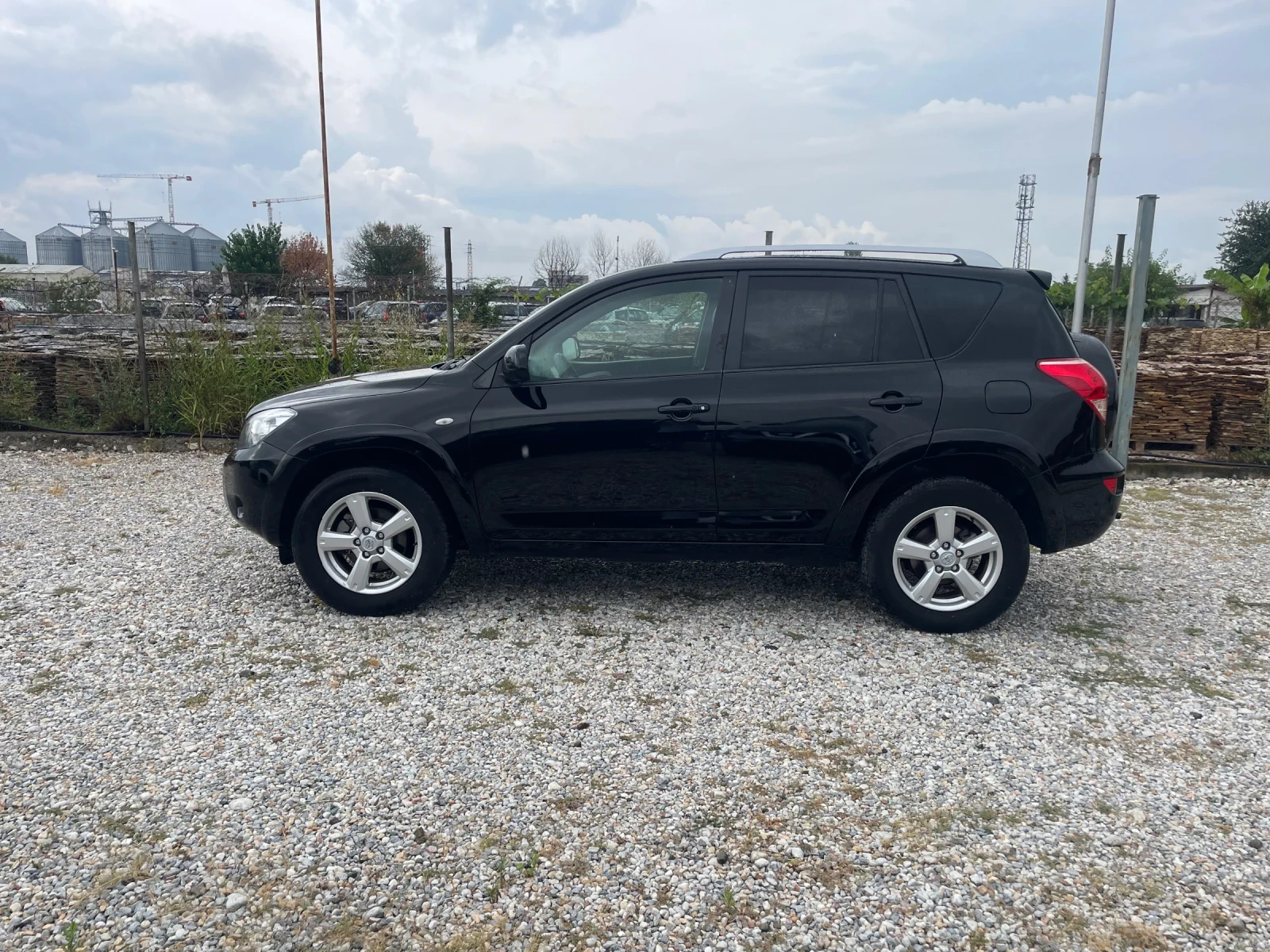 Toyota Rav4  - изображение 6