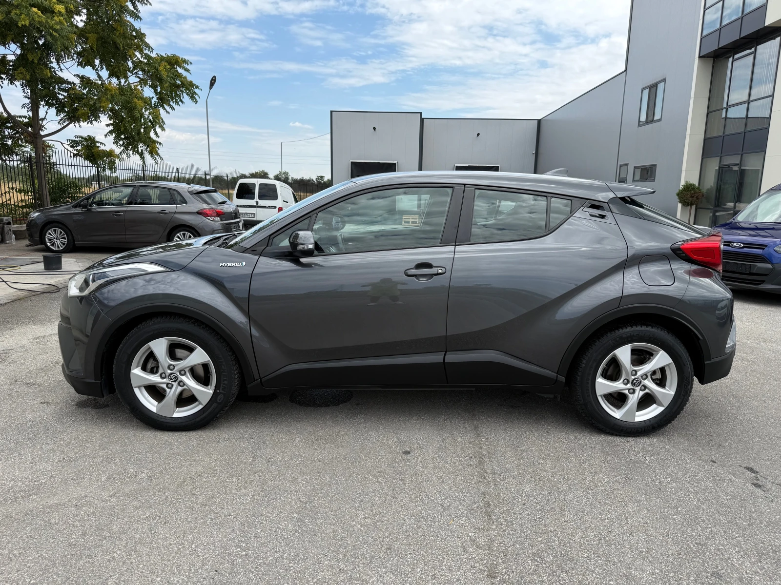 Toyota C-HR  1.8i HYBRID EVRO 6B - изображение 2