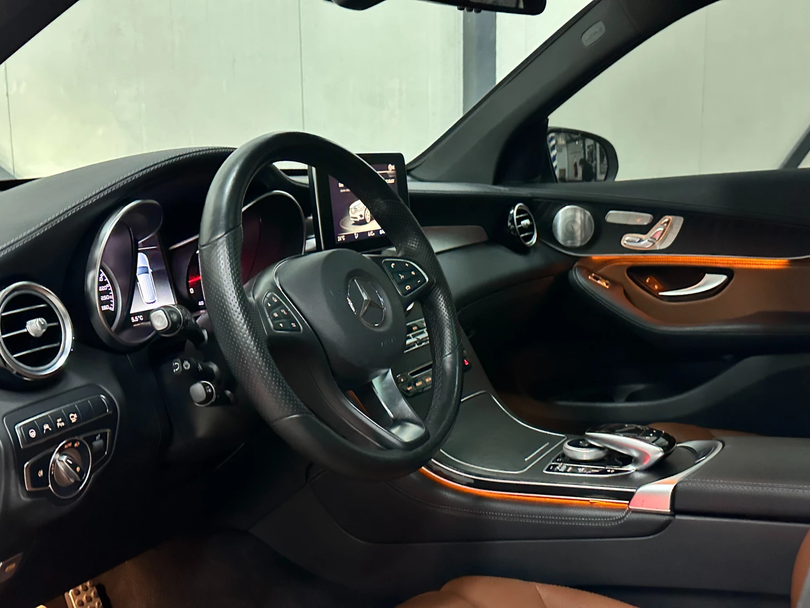 Mercedes-Benz GLC 43 AMG * AMG* DISTR* BURMESTER* 360* ПОДГРЕВ*  - изображение 8