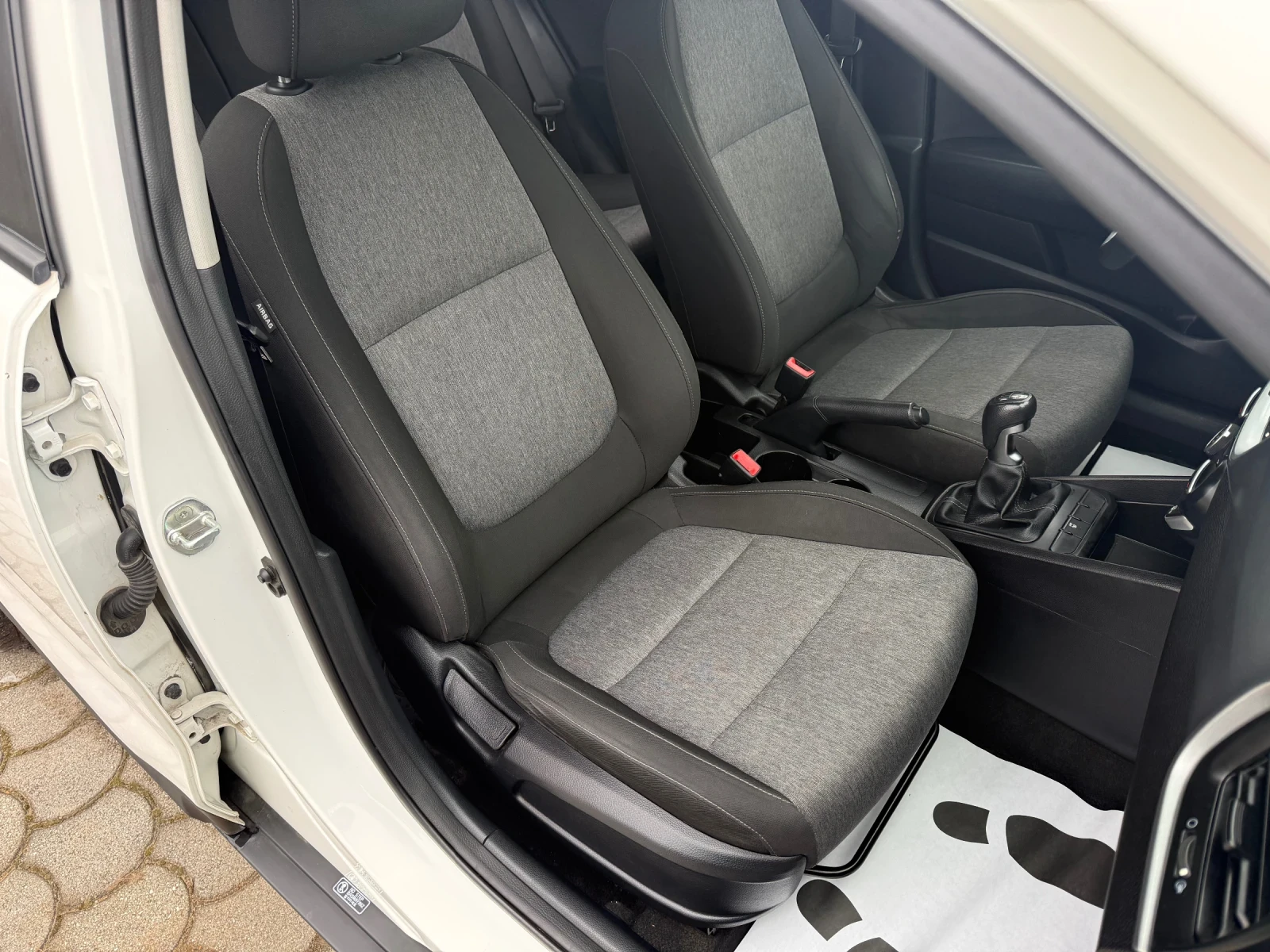 Kia Stonic 1.6 CRDI EURO 6B | Mobile.bg � ����������� 11
