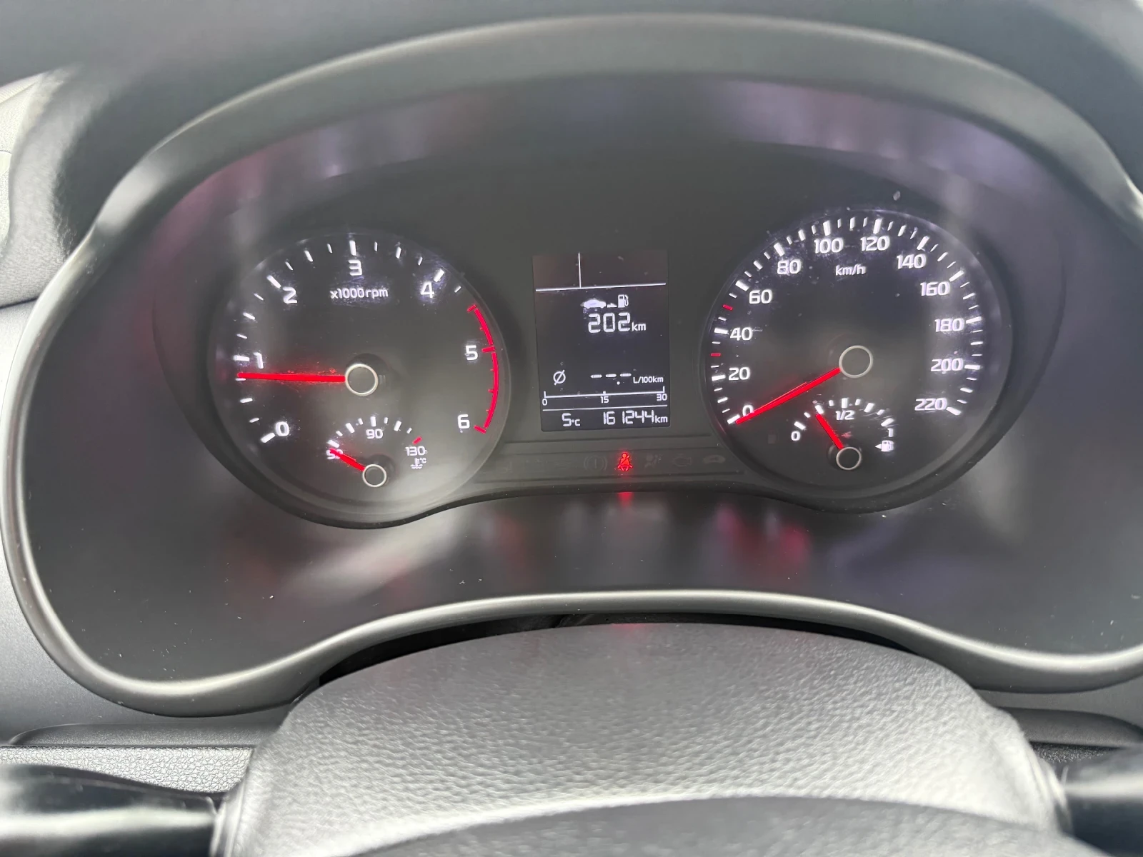 Kia Stonic 1.6 CRDI EURO 6B | Mobile.bg � ����������� 15