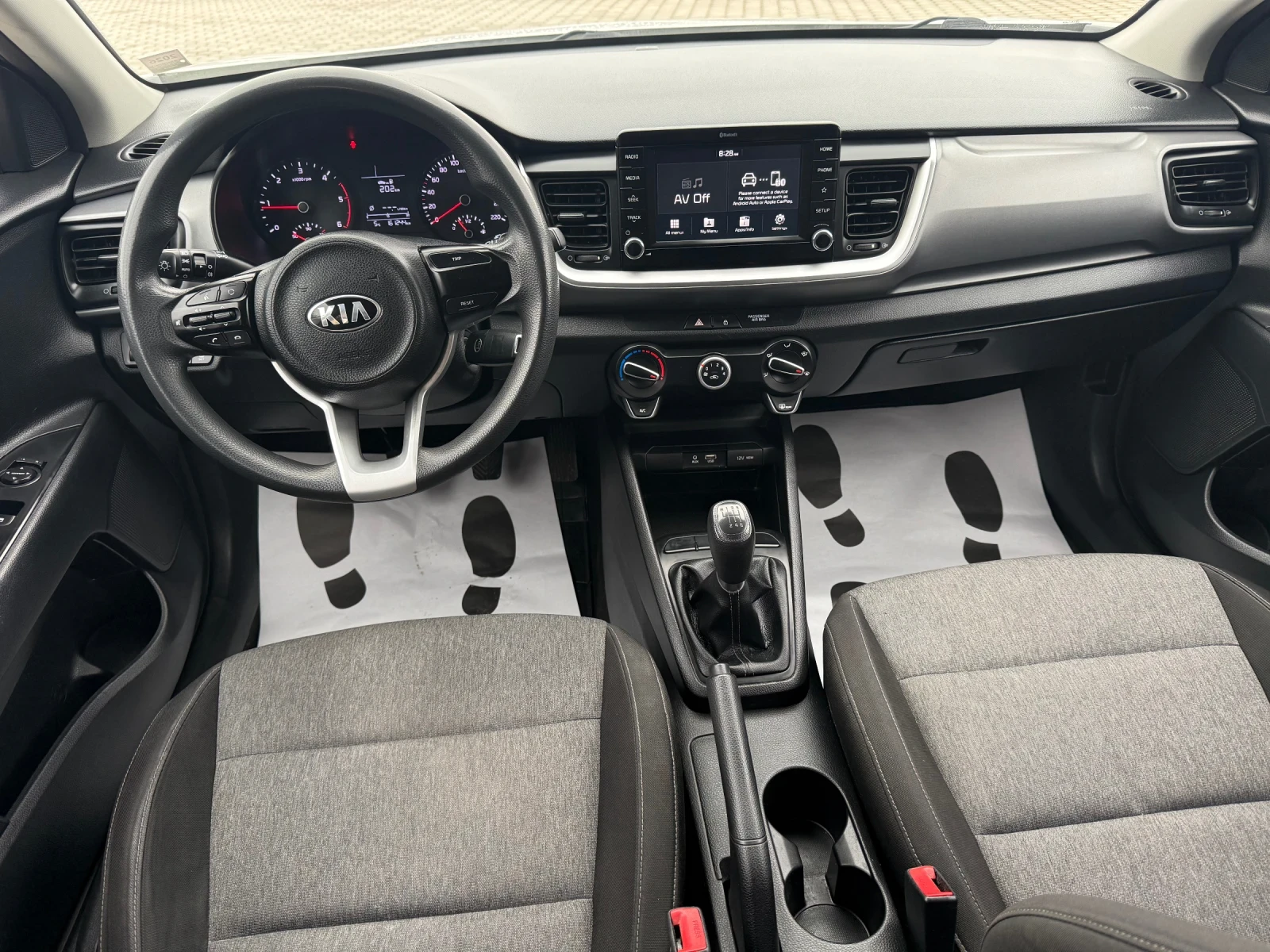 Kia Stonic 1.6 CRDI EURO 6B | Mobile.bg � ����������� 12