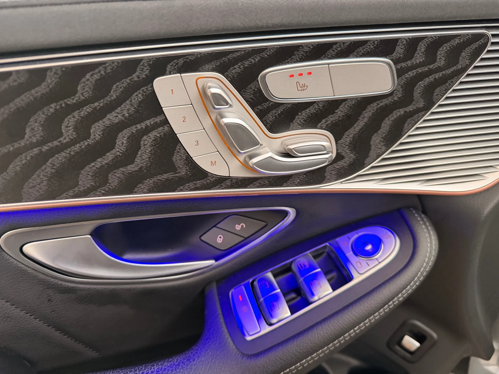 Mercedes-Benz EQC AMG-FULL* TOP* Head Up * Шибедах* Камера 360* 19 - изображение 7