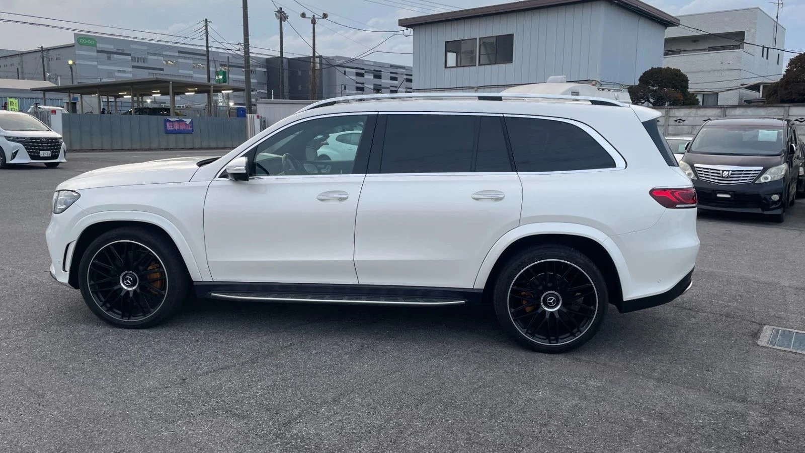 Mercedes-Benz GLS580, снимка 8 - Автомобили и джипове - 53789494